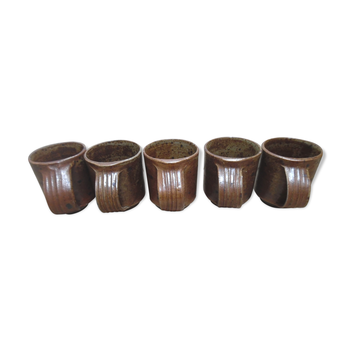 Five cups in stoneware
