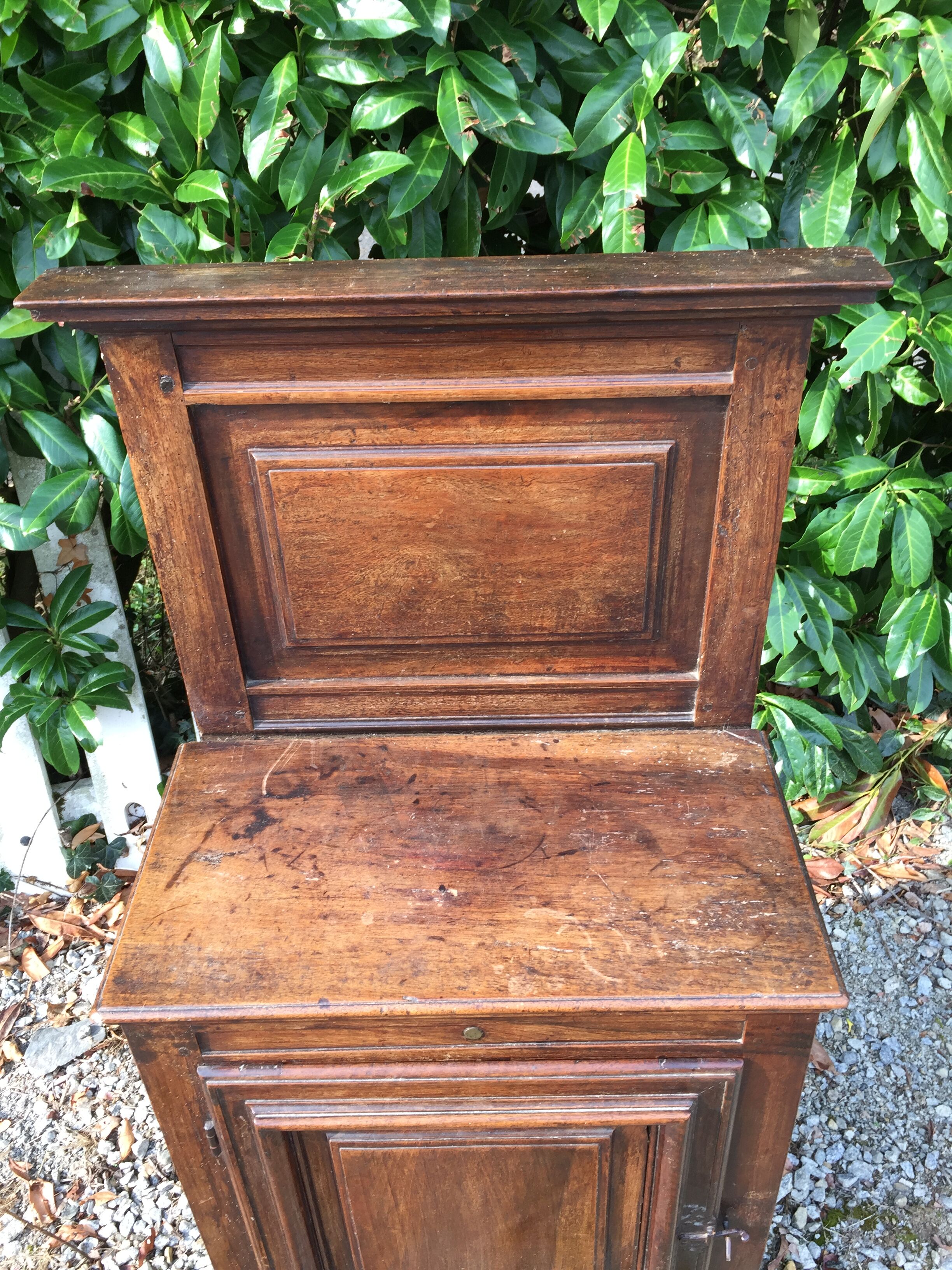 Buffet Jam oratory walnut louis XIII period