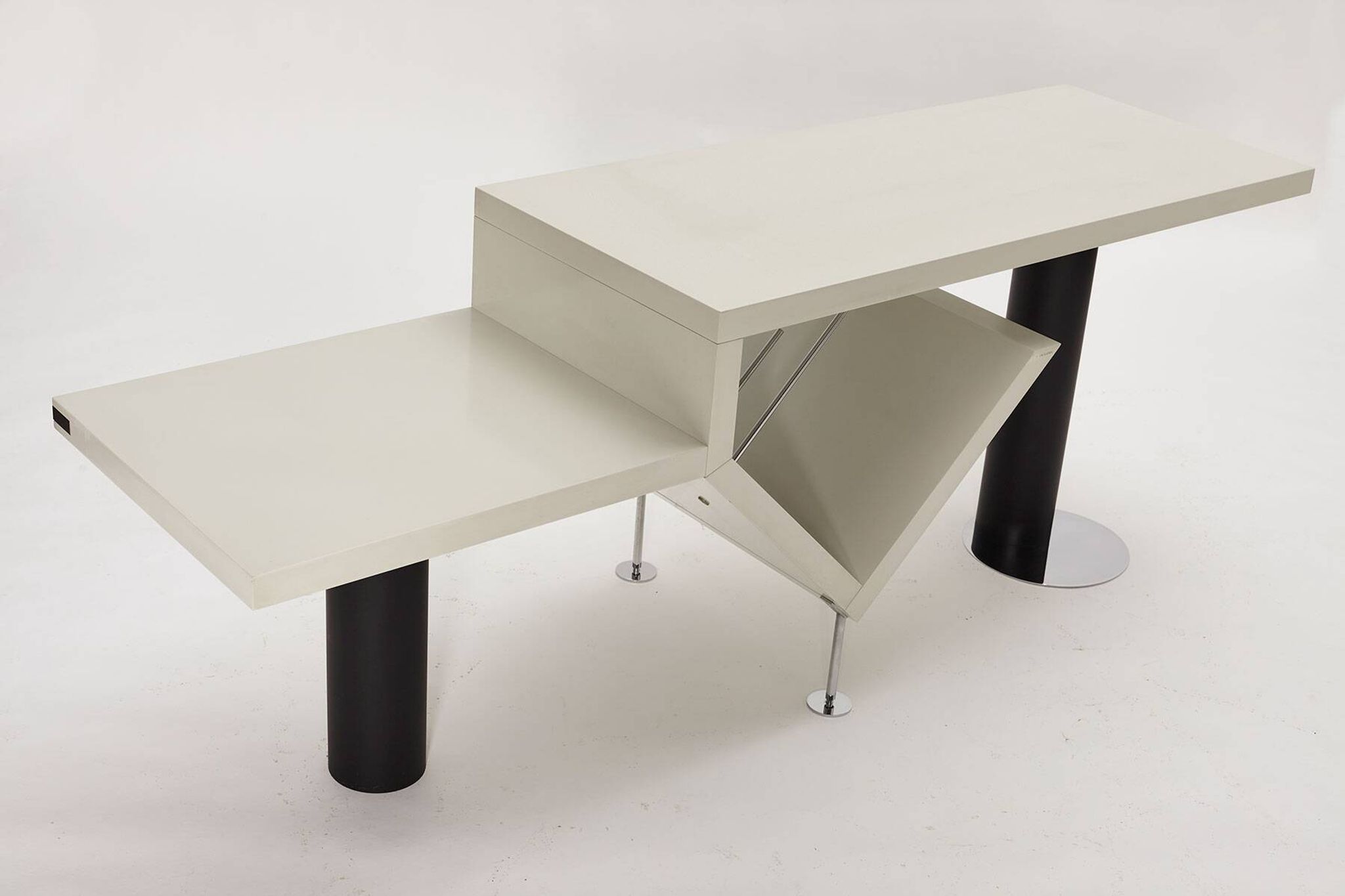 Bang & Olufsen console table