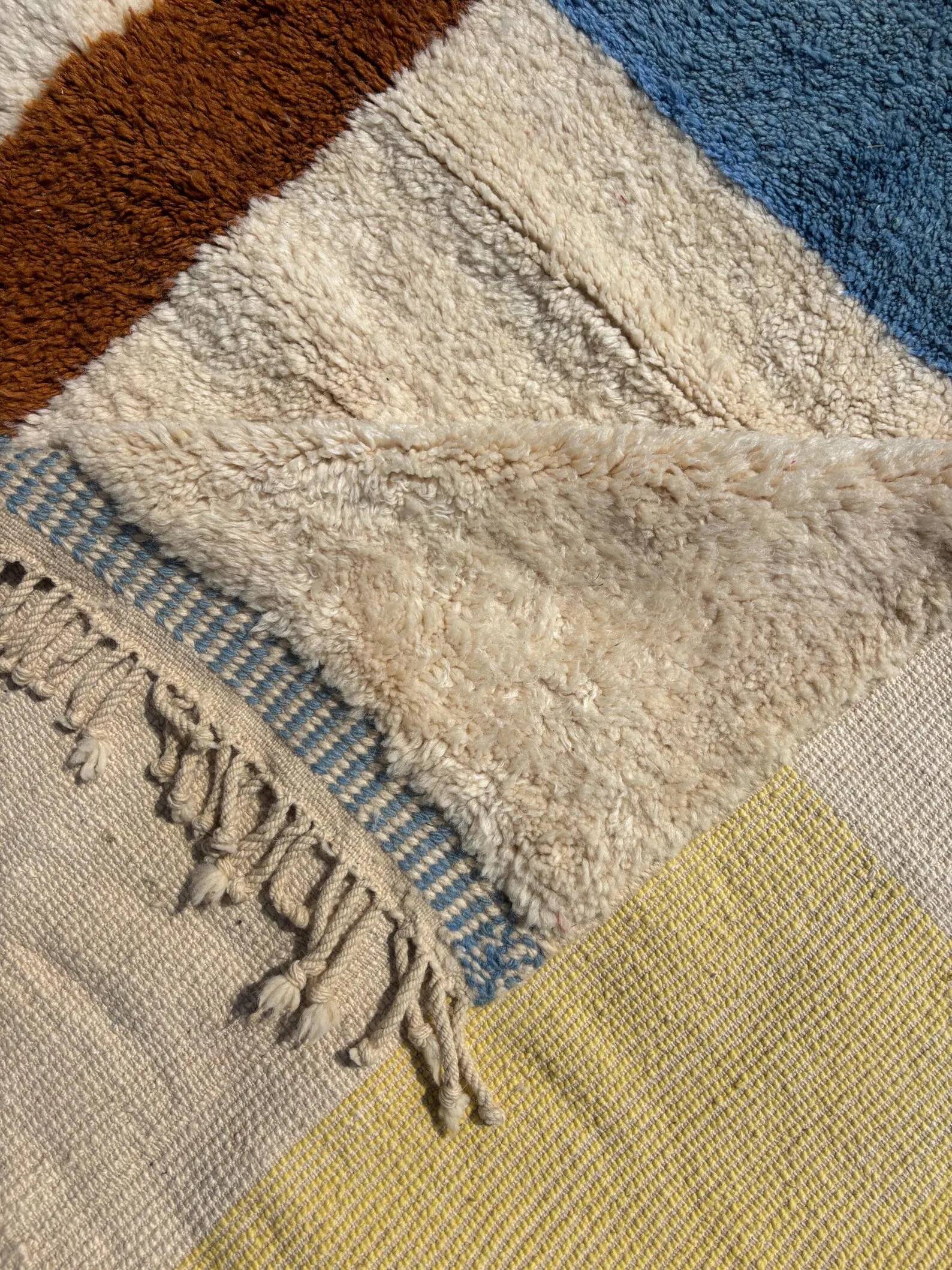 M’rirt Berber wool rug – 200 x 300 cm – Modern geometric design