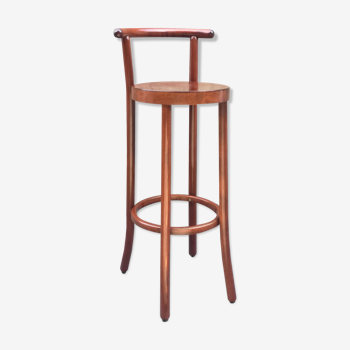 Curved wooden bar high chair