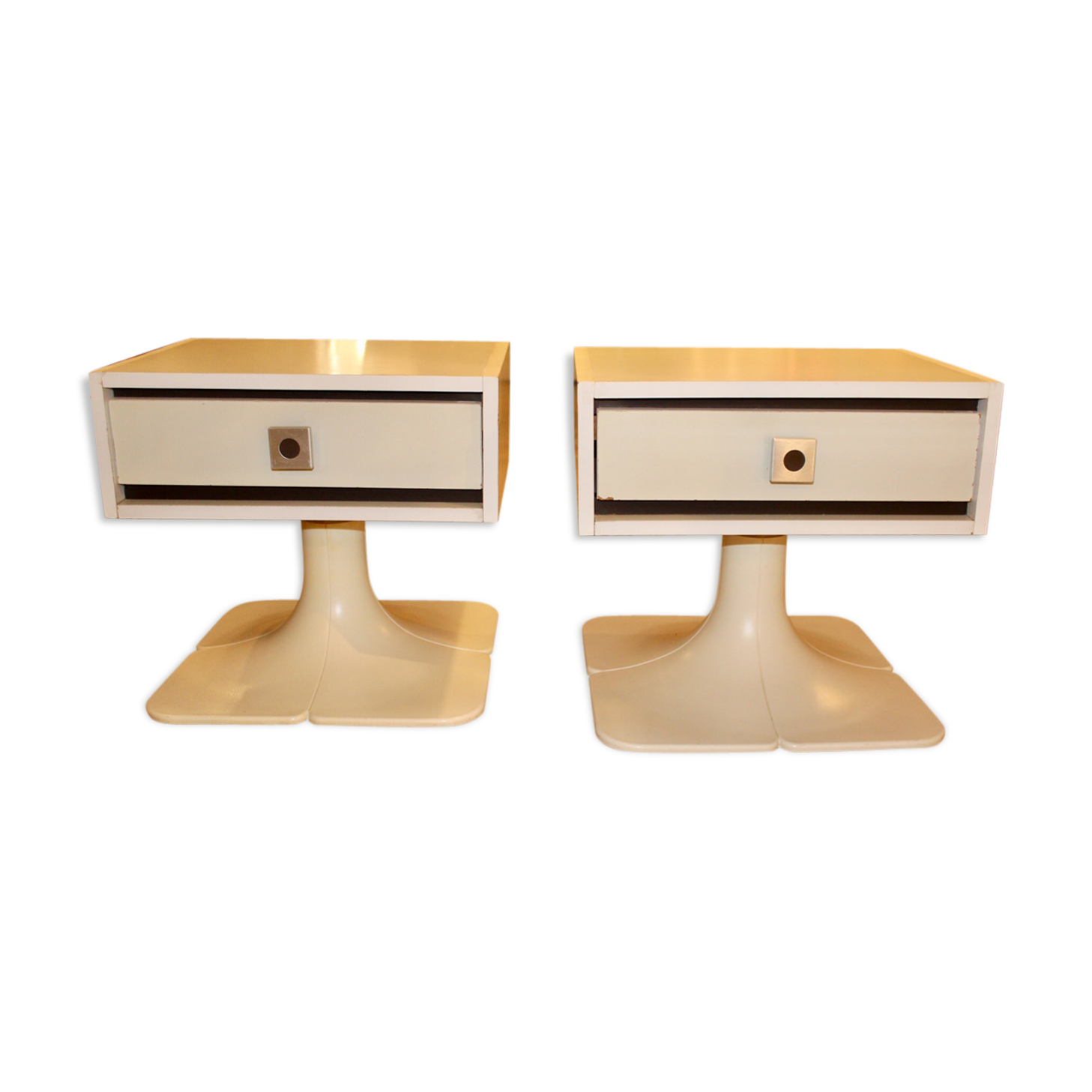 Pair of nightstands 70s