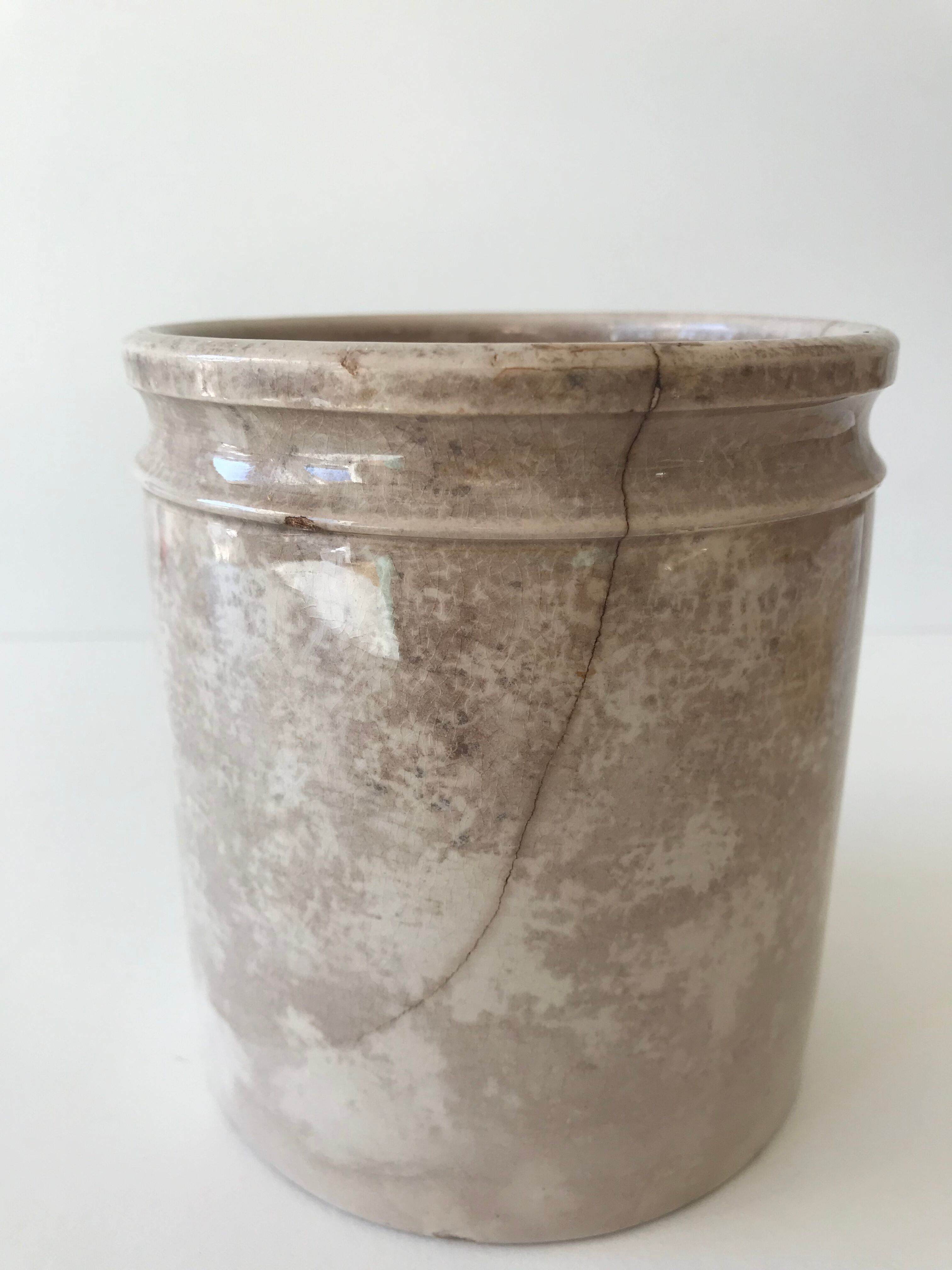 Badonviller earthenware pot