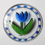 Assiette en verre tulipe Kosta Boda : Ulrica Hydman Vallien, design suédois