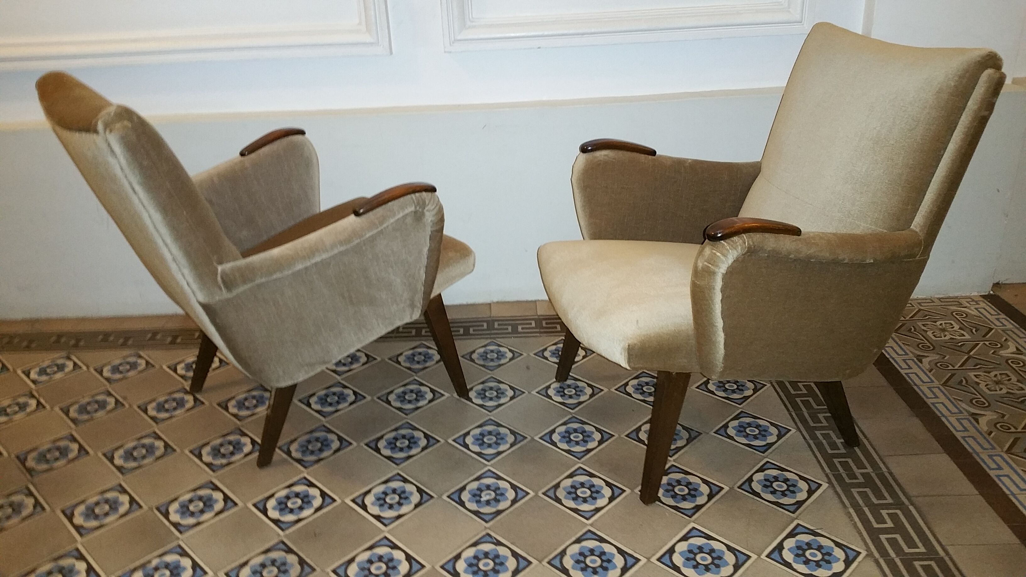 Pairs of armcchairs Danish 50/60s Arno Votteler knoll