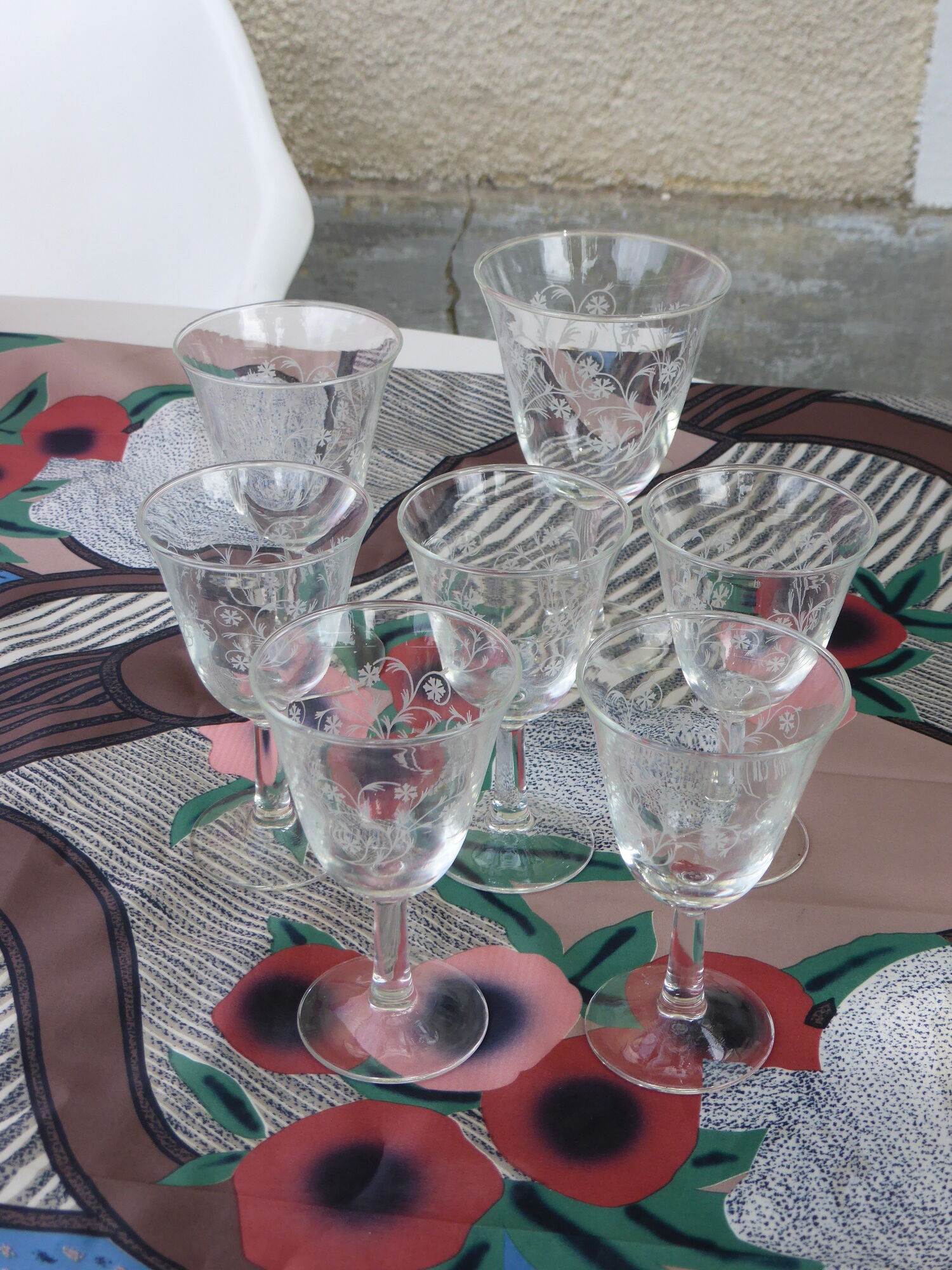7 glasses the blueberries transparent glass and vintage white flowers 1960
