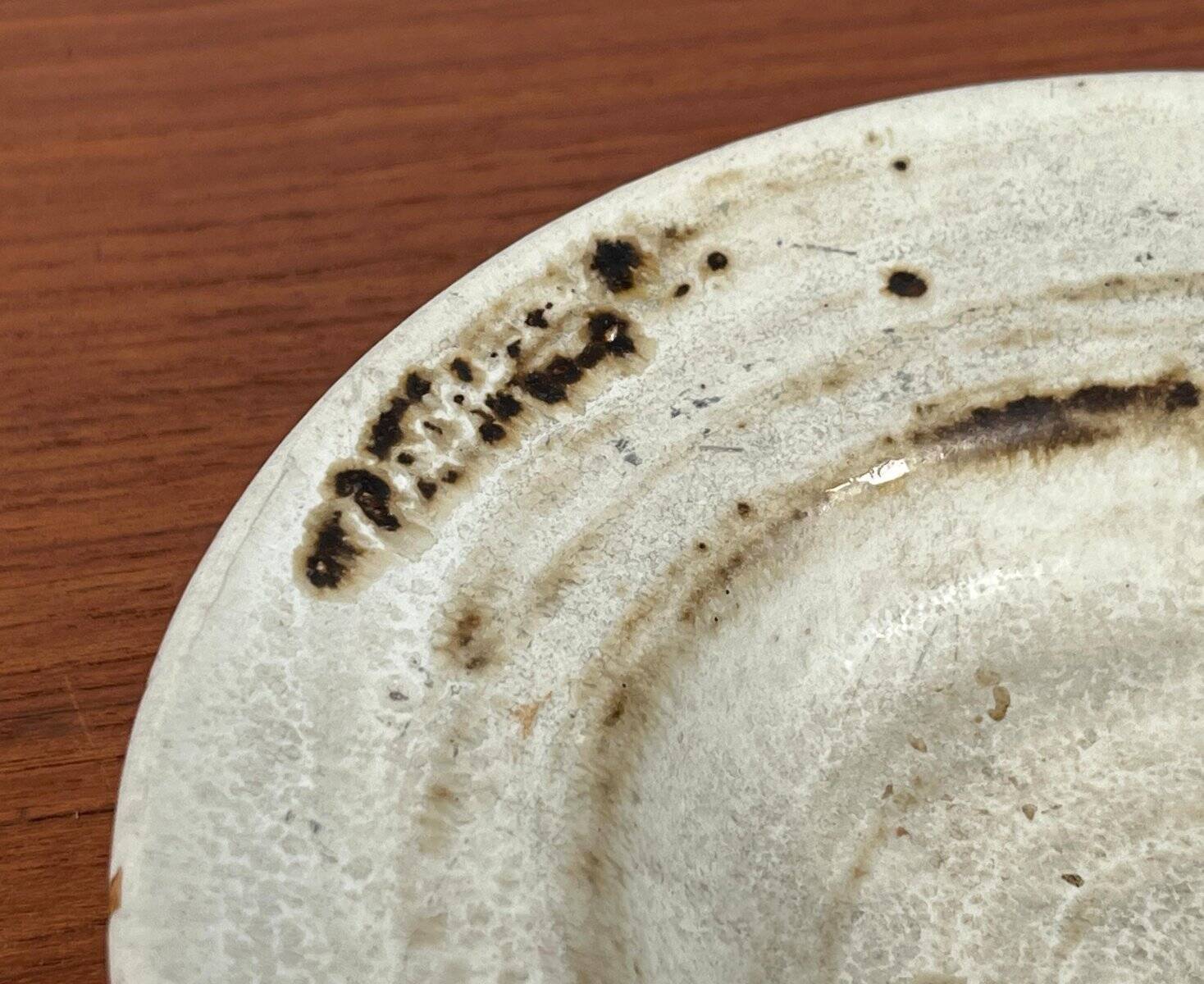 Mid-century Danish studio pottery bowl by Dania Keramik, 1960s.