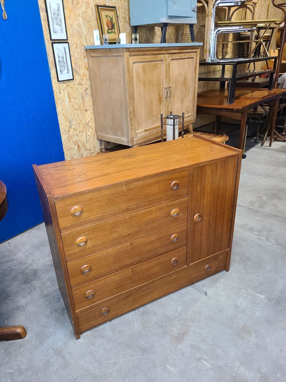 Commode scandinave vers 1960