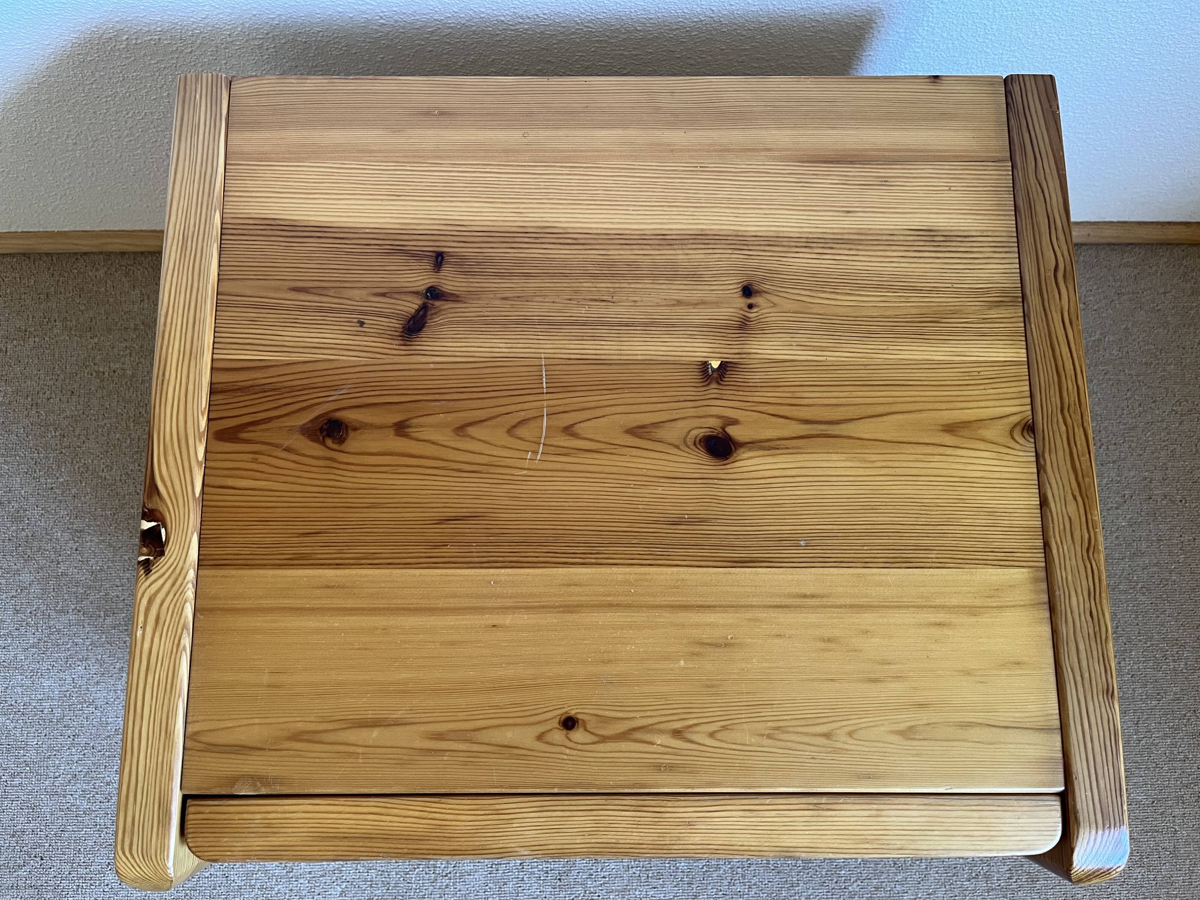 Table de nuit pin massif Roche et Bobois années 80
