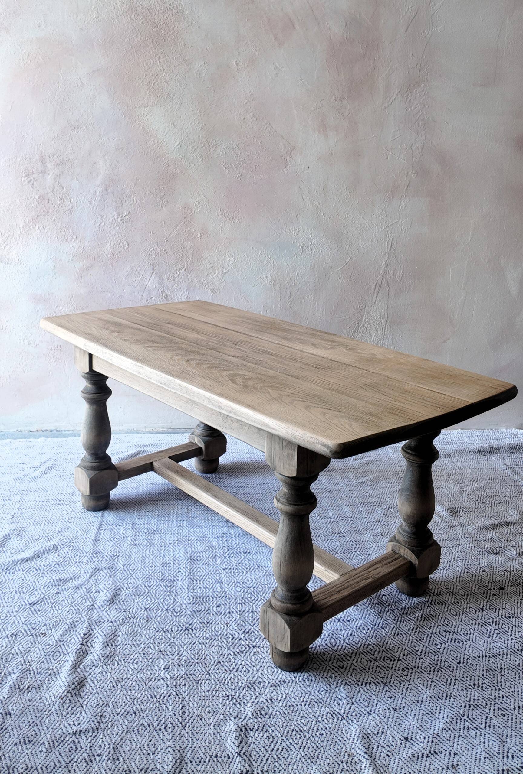 Old farmhouse coffee table in solid oak - turned legs and stretcher.