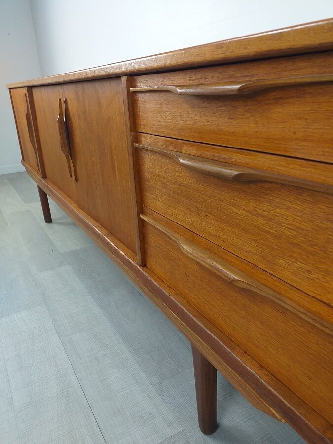 Scandinavian sideboard 60