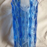 Vase en cristal bleu gravure de palmiers