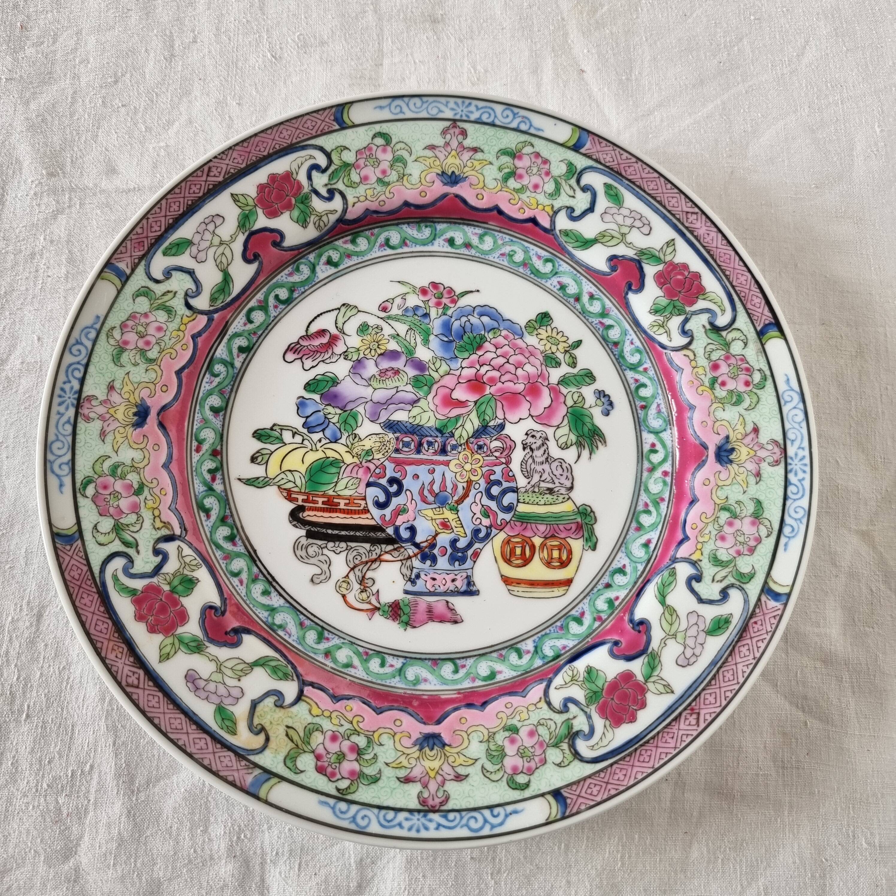 Vintage Chinese Qing Qianlong Porcelain Plate, Hand Painted and Beautiful Reliefs
