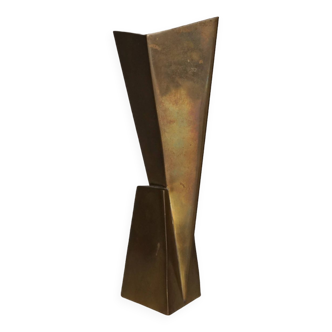 Vase cubiste en métal attribué à WMF. Années 1930