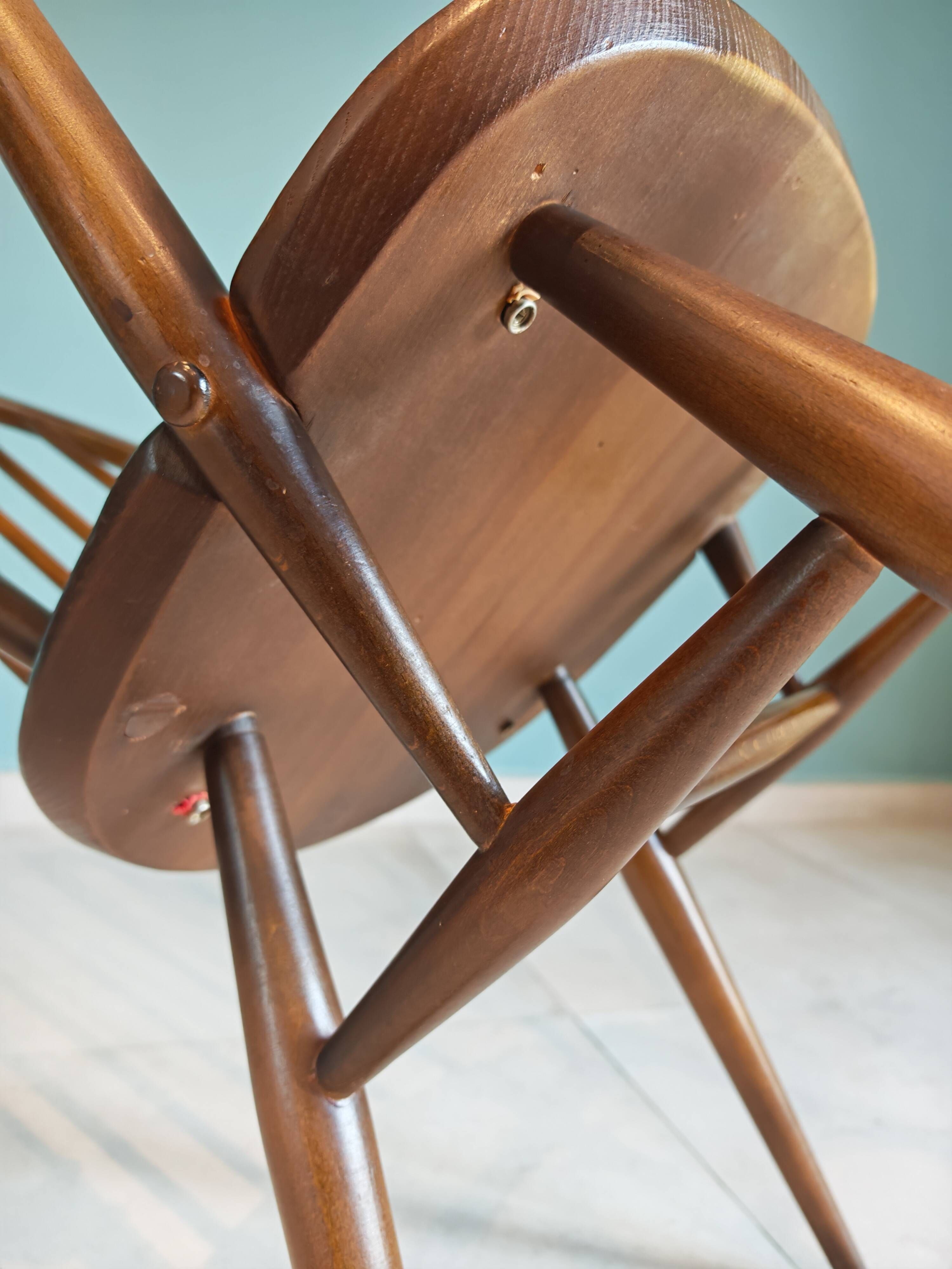 Ensemble chaise et fauteuil à barreaux attribués à Ercol Goldsmith, 1960