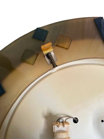 Wall/ceiling light in colored glass