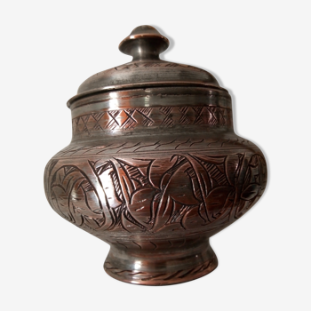 Ancien pot couvert oriental, calligraphie islamique