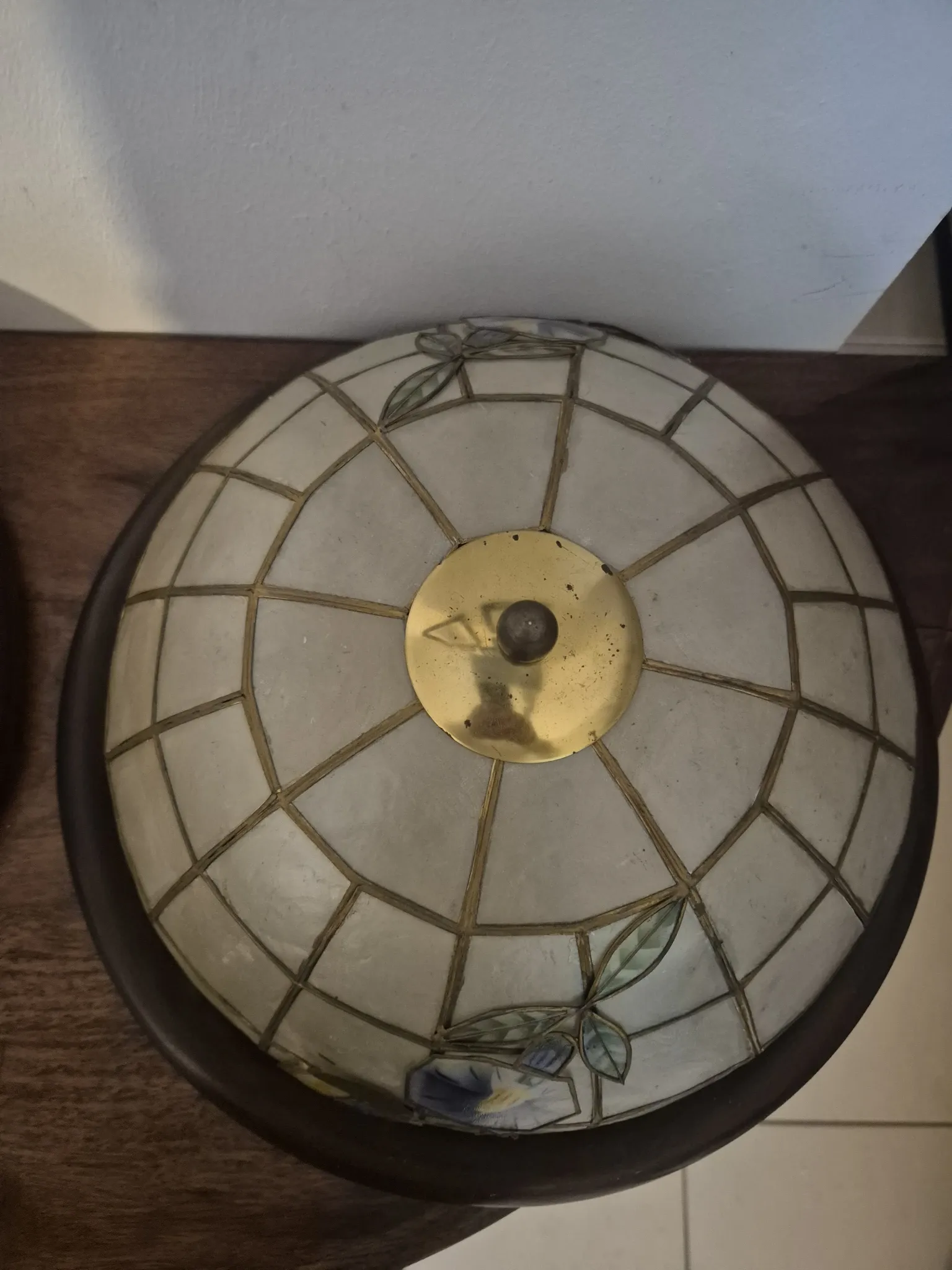 Pair of vintage ceiling lights / wall sconces in mother-of-pearl tiffany style - perenz.