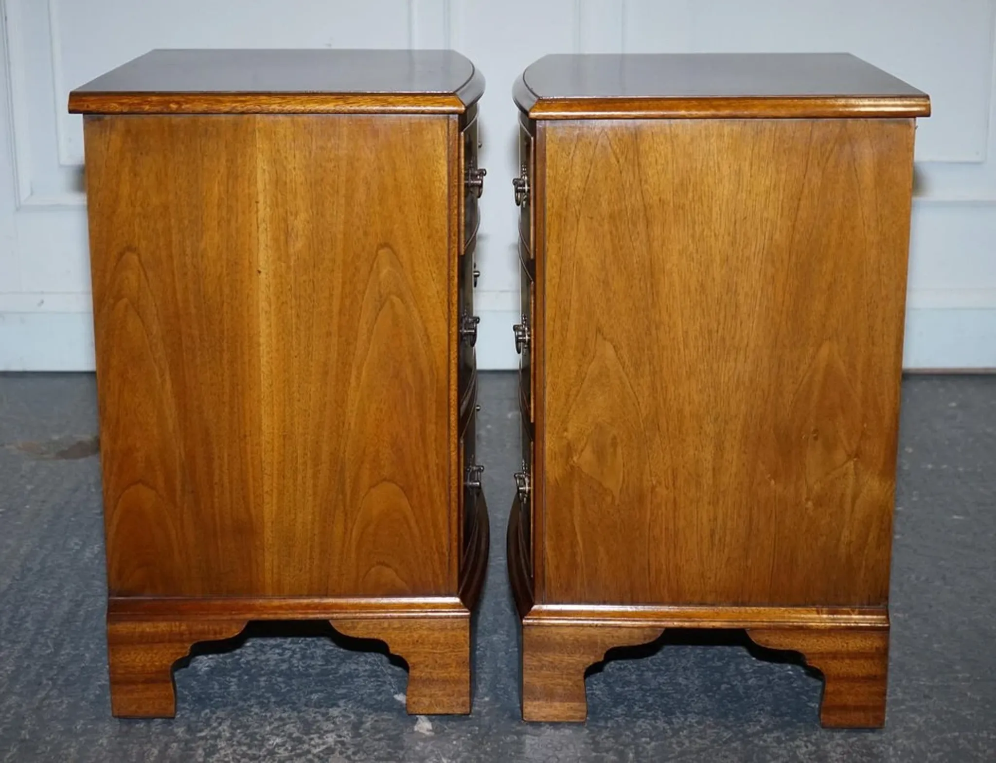 Nightstands in Walnut Burl with Drawers, Set of 2