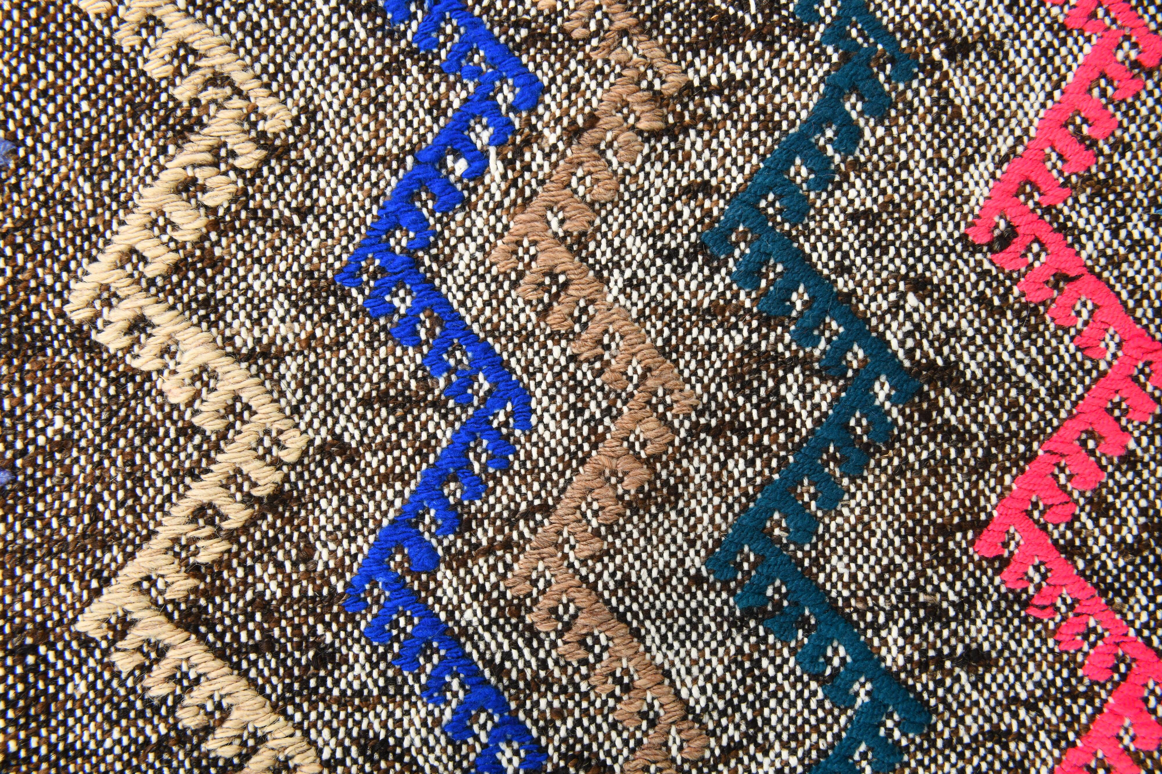 Tapis kilim vintage multicolore à motifs zigzag géométriques, 184x274 cm