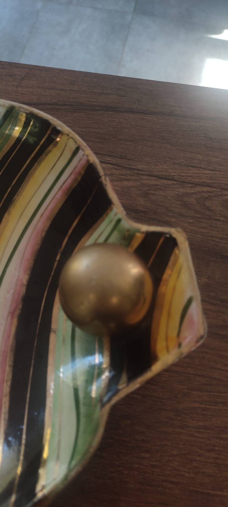 Vintage ceramic plate Hubert Bequet Quaregnon gold - No. 477