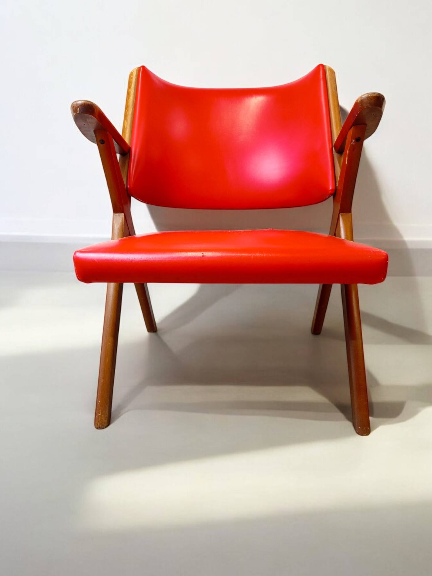 Vintage Italian armchair in Scandinavian style.