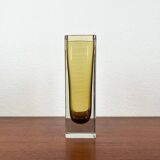 Minimalist Sommerso glass vase model Kf 296 from the mid-century by Kaj Franck for Nuutajärvi Notsjö, Finland, 1965.