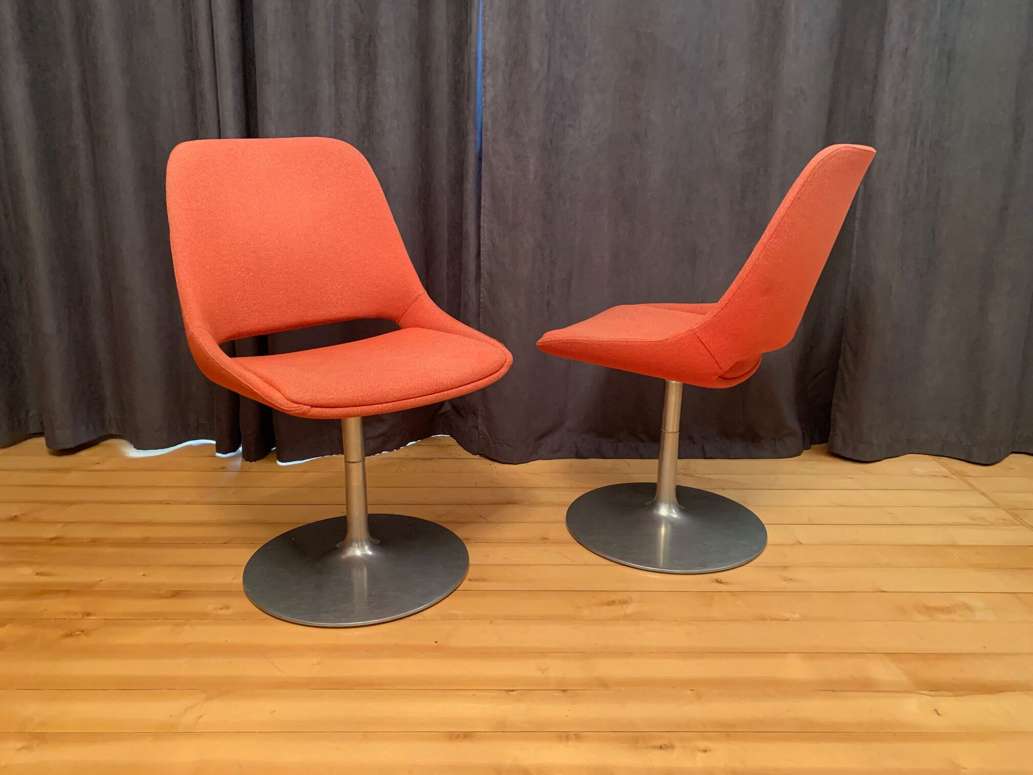 Pair of "Polaris" swivel chairs, exclusive, by Eero Aarnio, Asko Export, Finland, 1970s.
