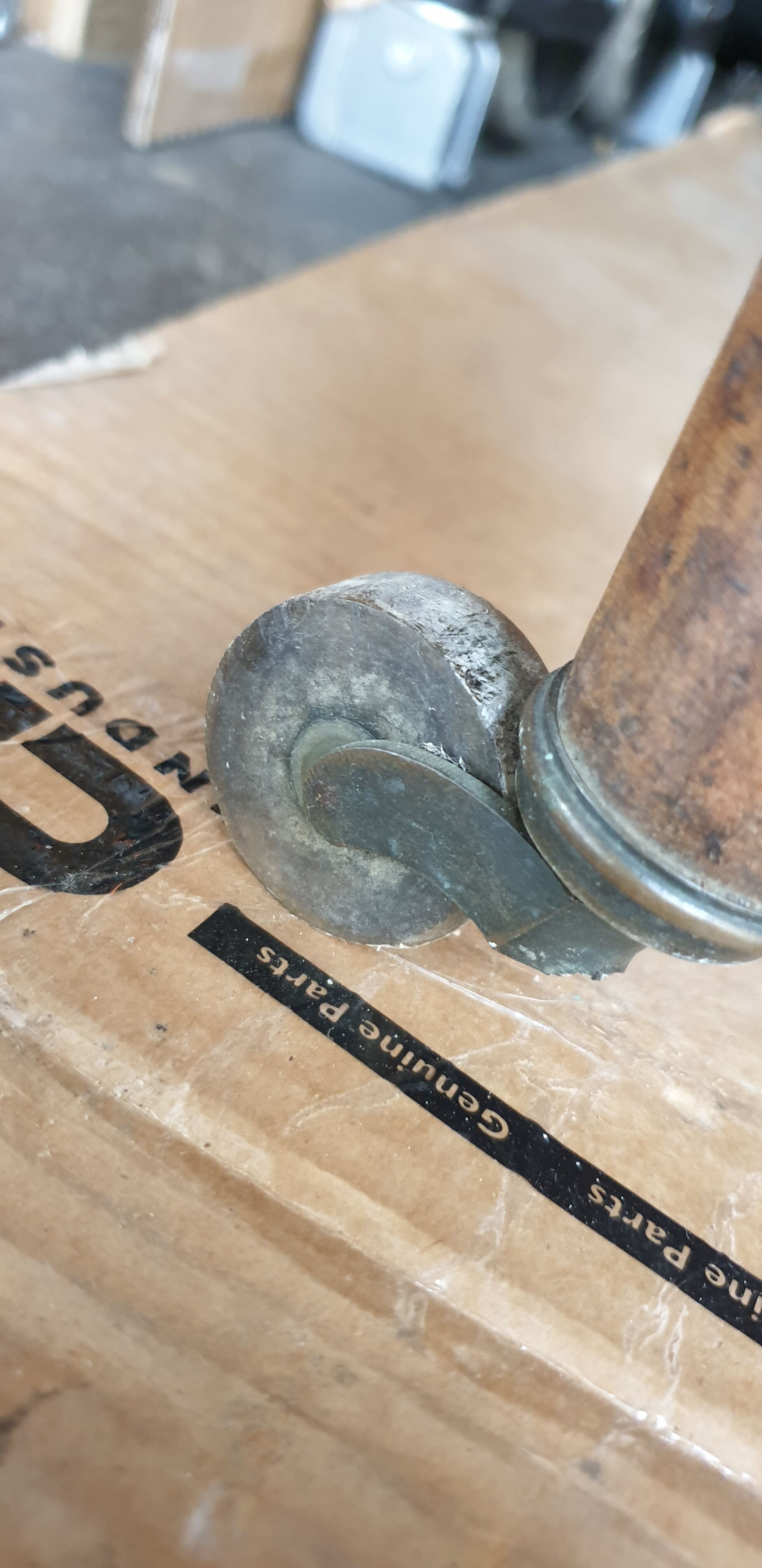 Table louis Philippe  merisier massif