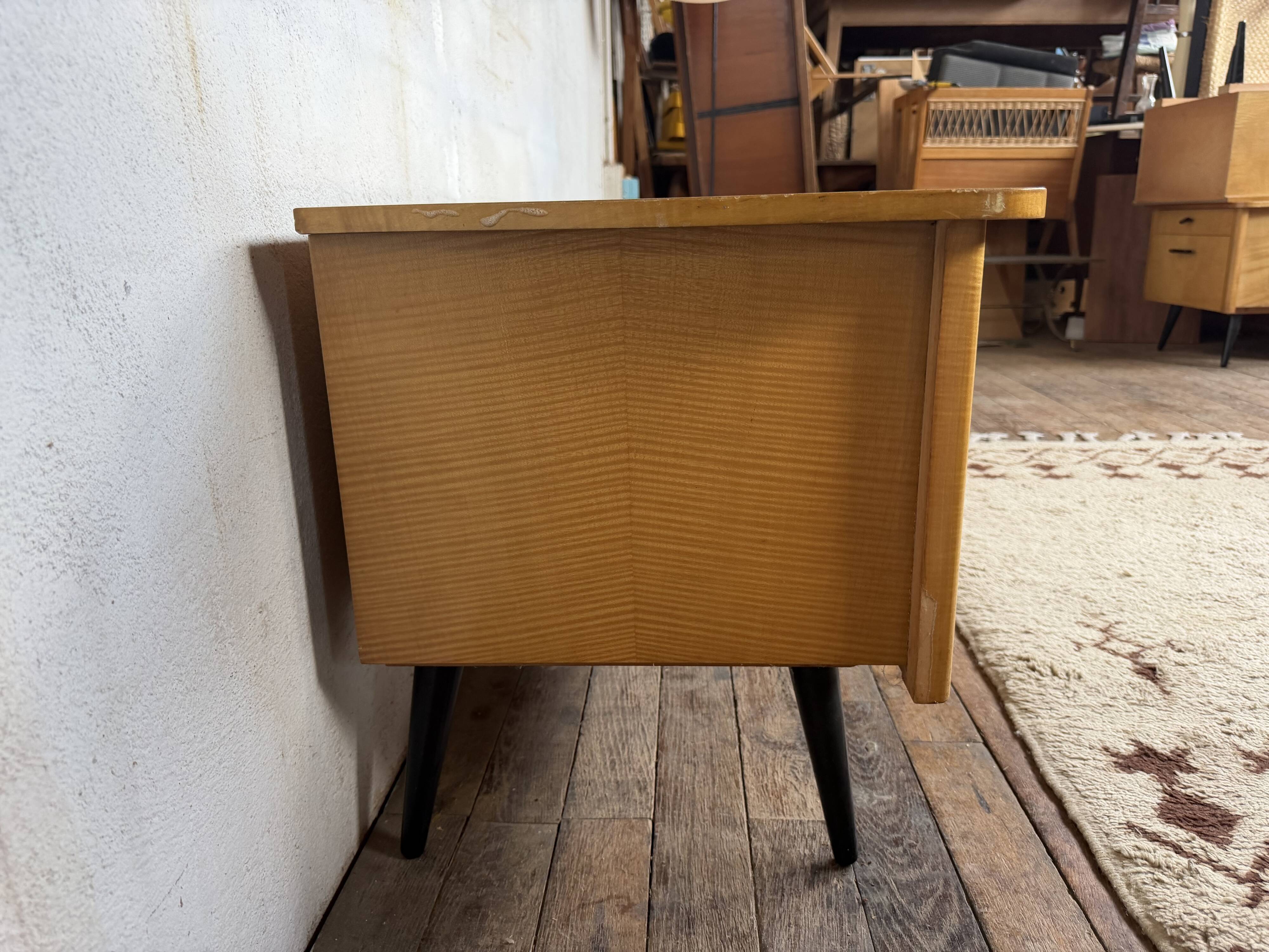 Vintage 1960s sideboard – Mid-Century Design – Warm wood