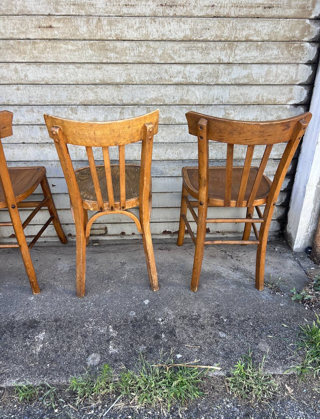 (Lot) 4 vintage wooden bistro chairs by Baumann
