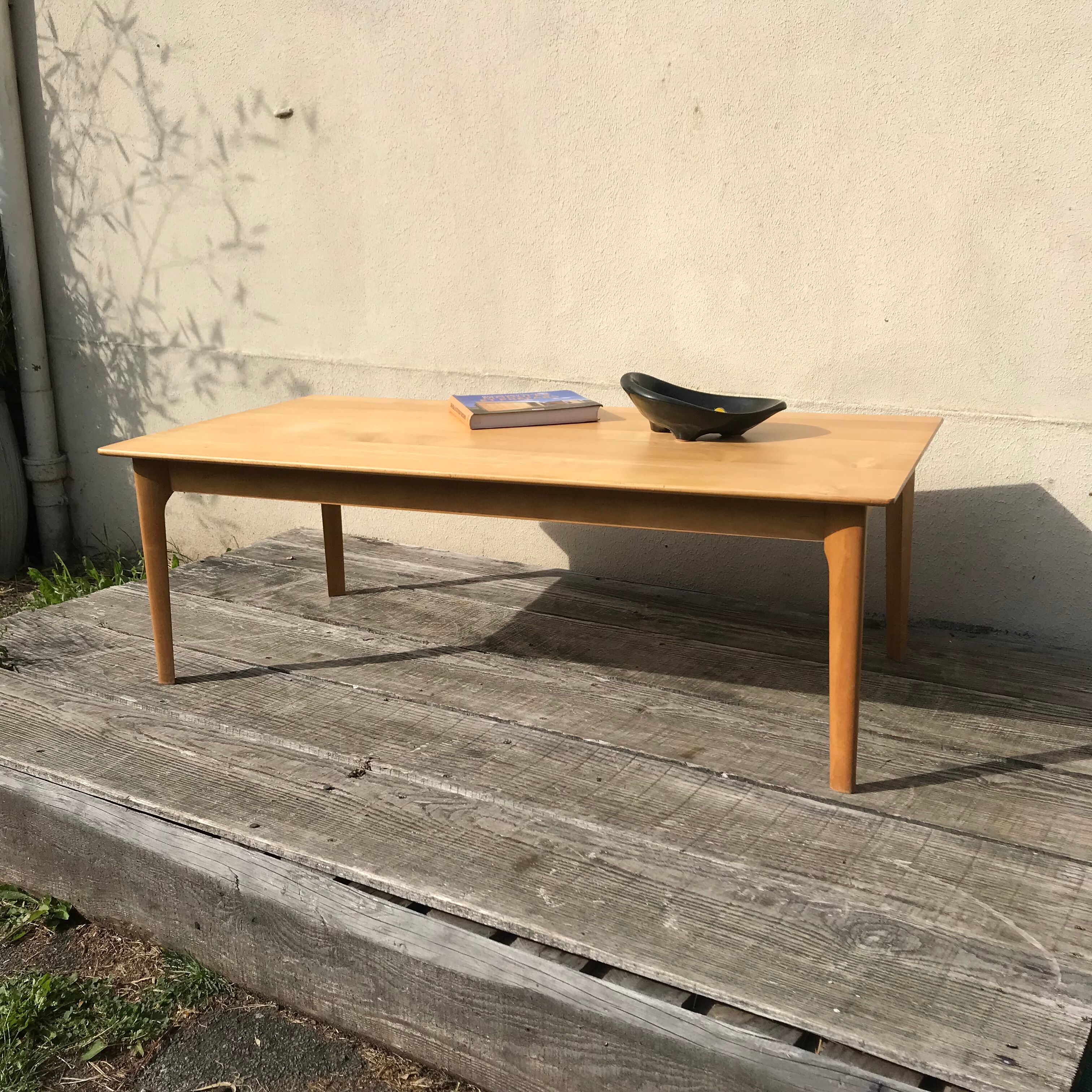 Vintage coffee table 1970 in solid maple