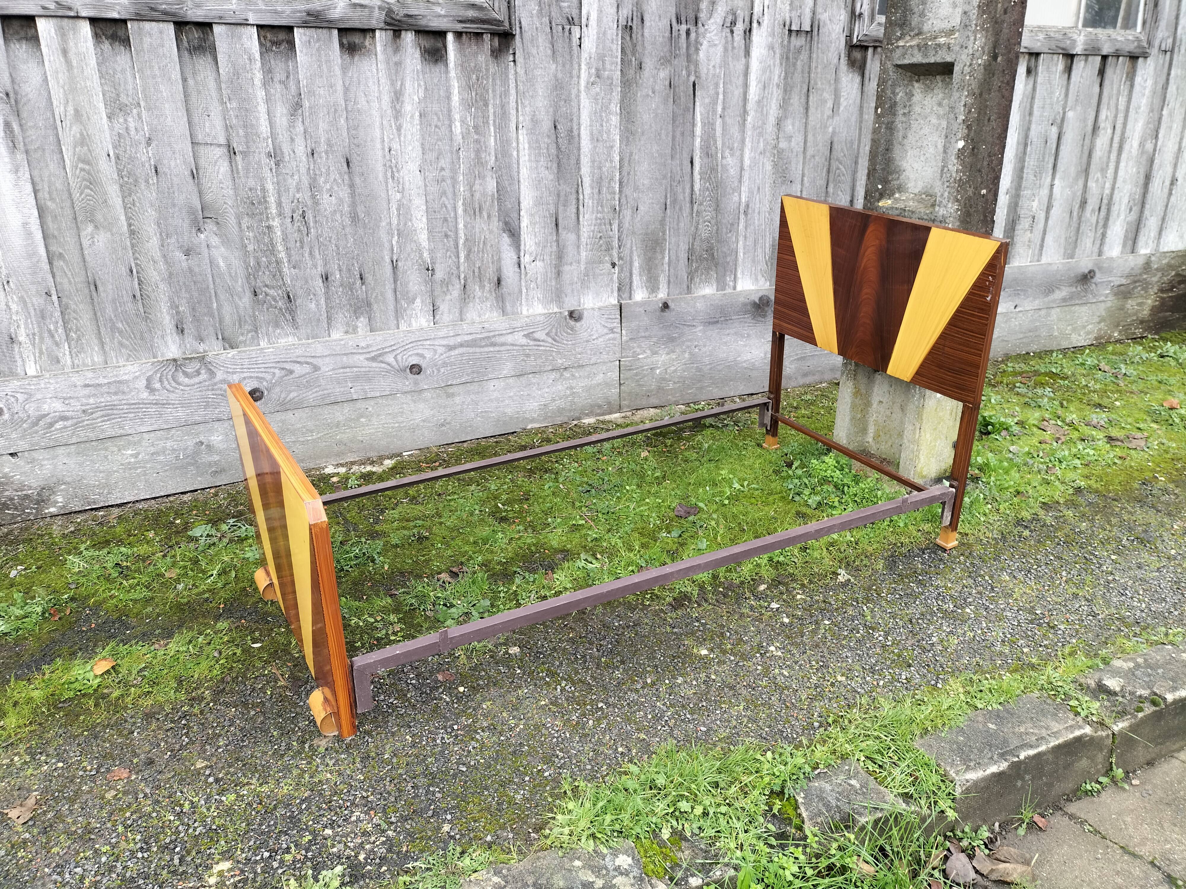 1 place art deco metal bed