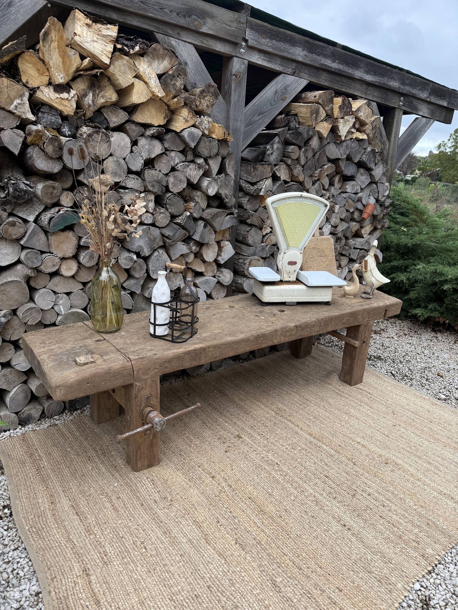 low carpenter's bench / TV cabinet bench