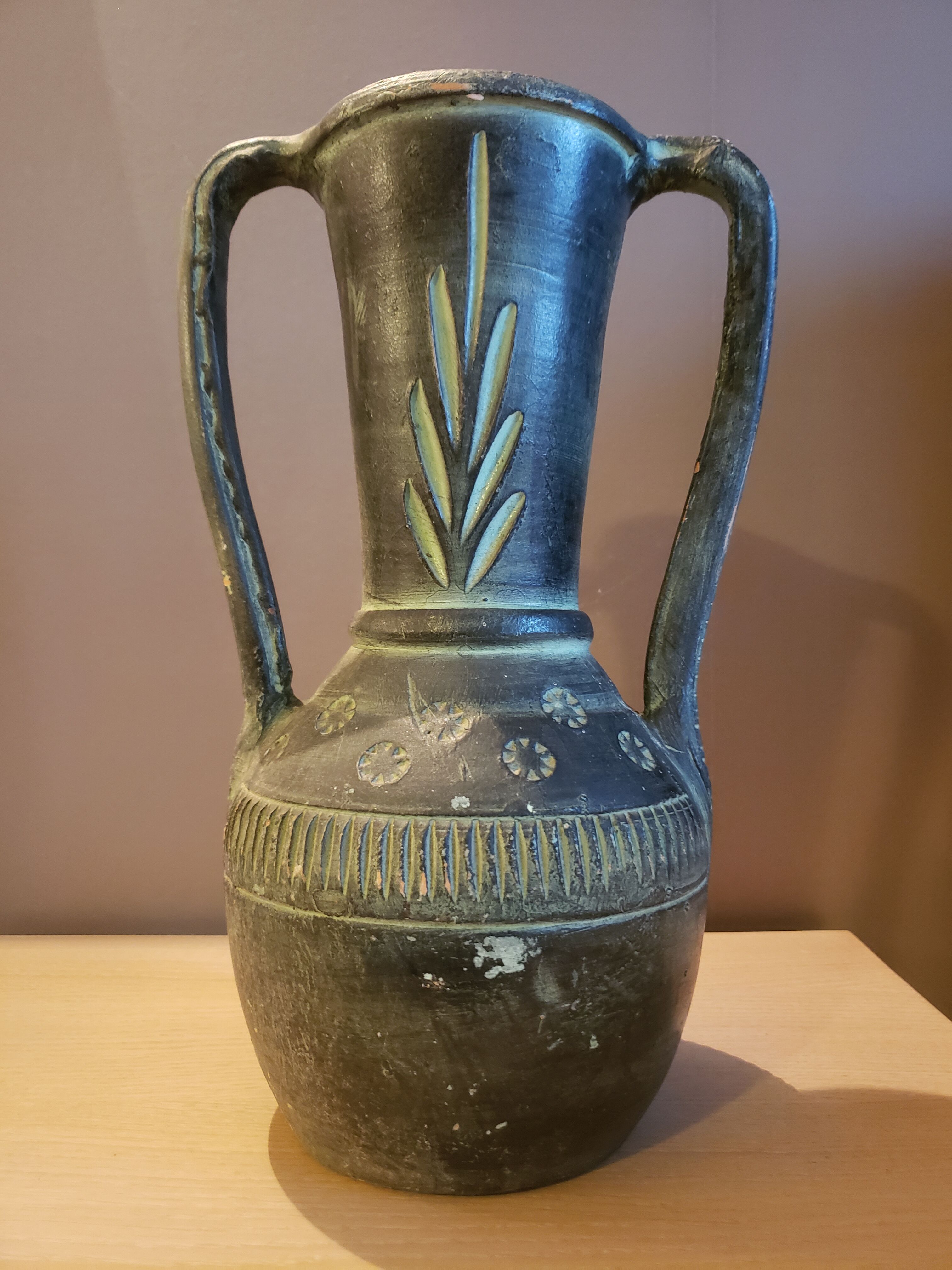 Green terracotta jar with 2 handles