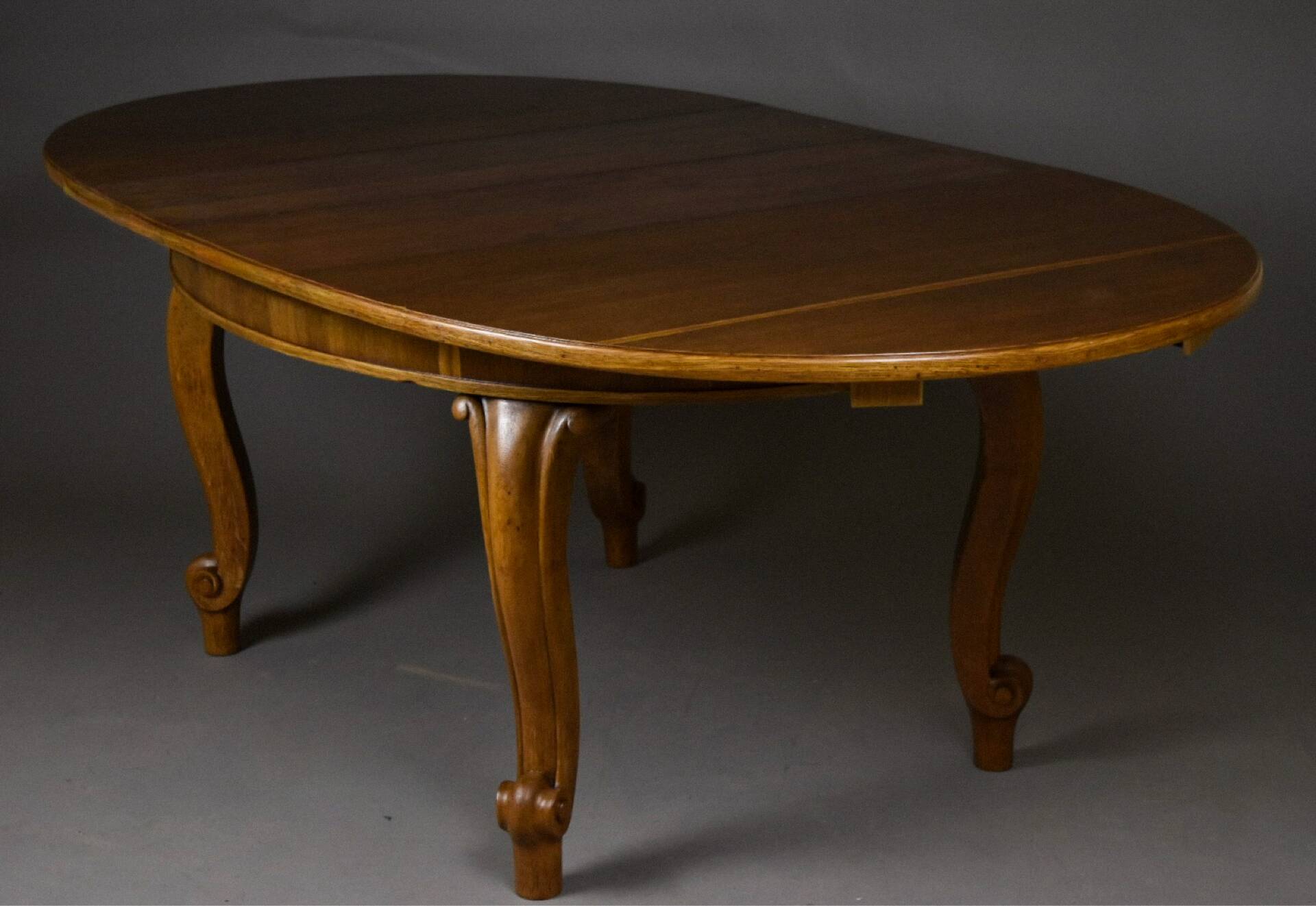 Grande table à manger extensible en chêne, début du 20e siècle