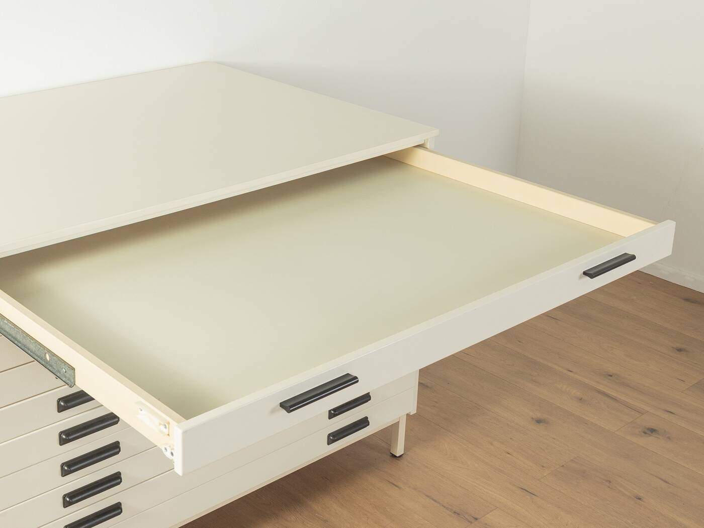 1960s chest of drawers