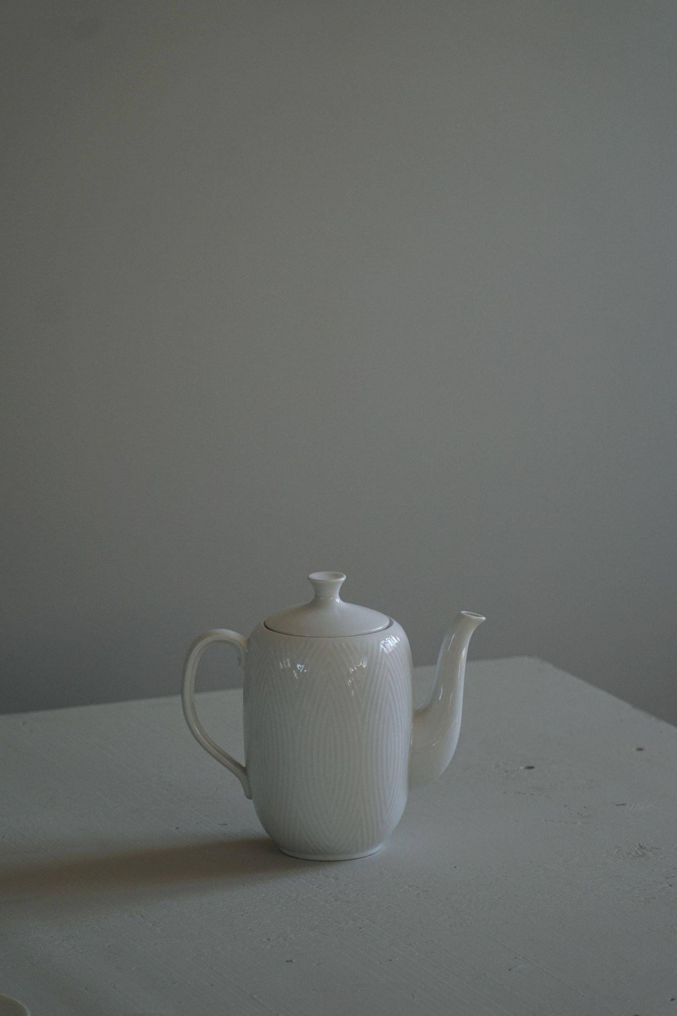 Axel Salto, porcelain service set by Royal Copenhagen, mid-century, 1956