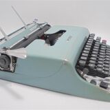 Olivetti Lettera typewriter 22