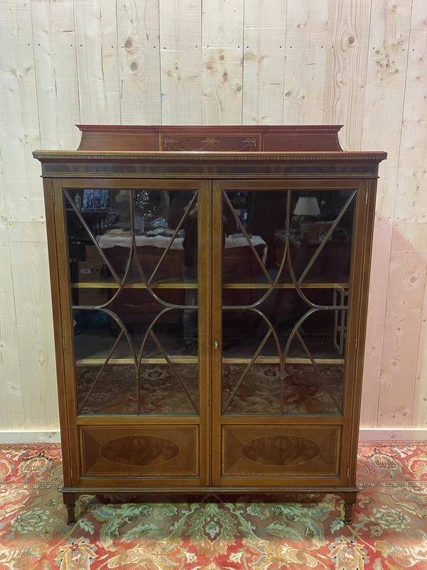Library - English marquetry display case "Maple & Compagnie Londres"