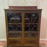 Library - English marquetry display case "Maple & Compagnie Londres"