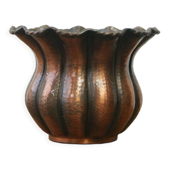 Cachepot ou vase italien en cuivre forgé par Egidio Casagrande pour Trydent, années 1950