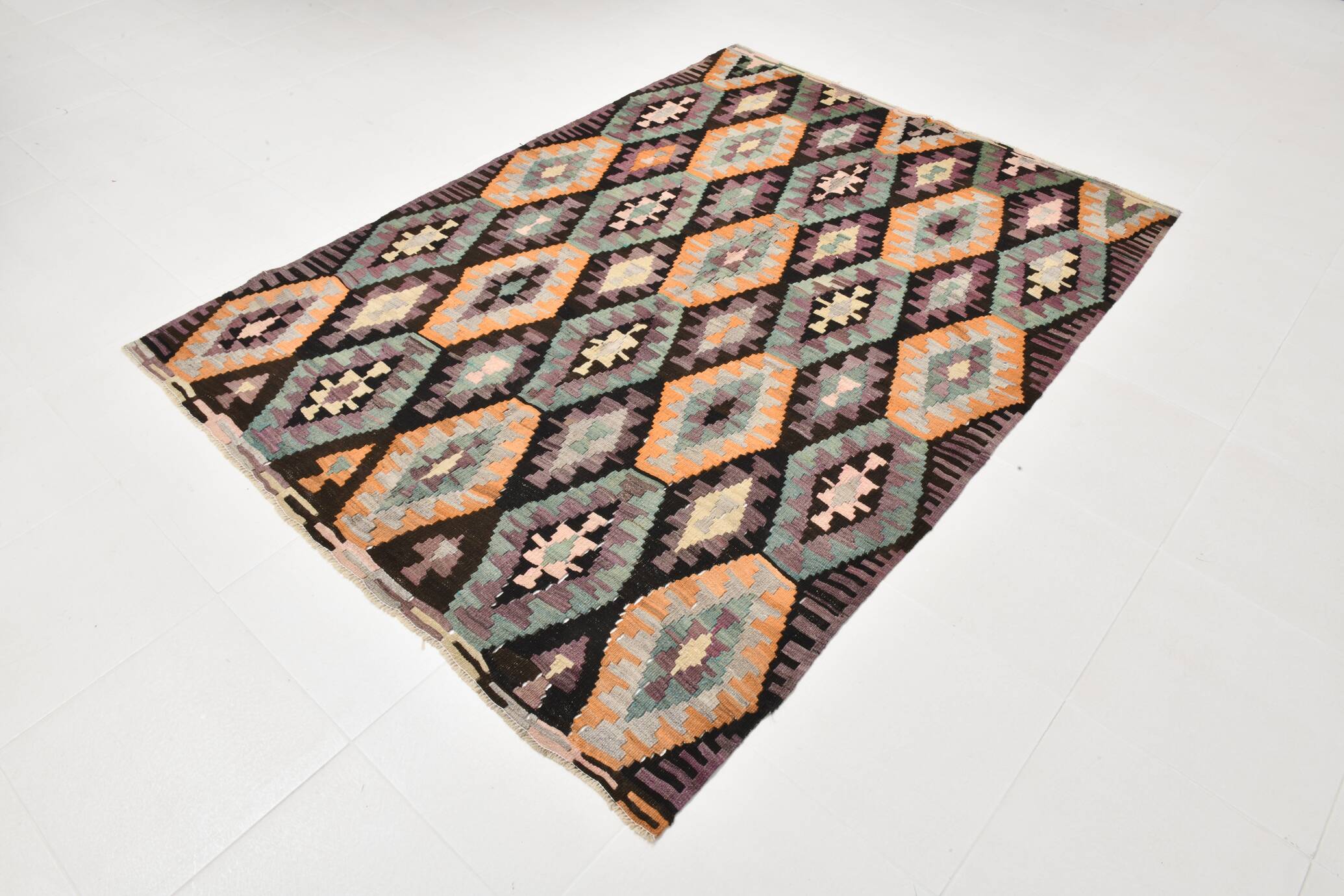 5x7 Burgundy & Green Geometric Pattern Vintage Kilim Rug, 162x218Cm