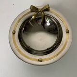 Metal pocket emptier