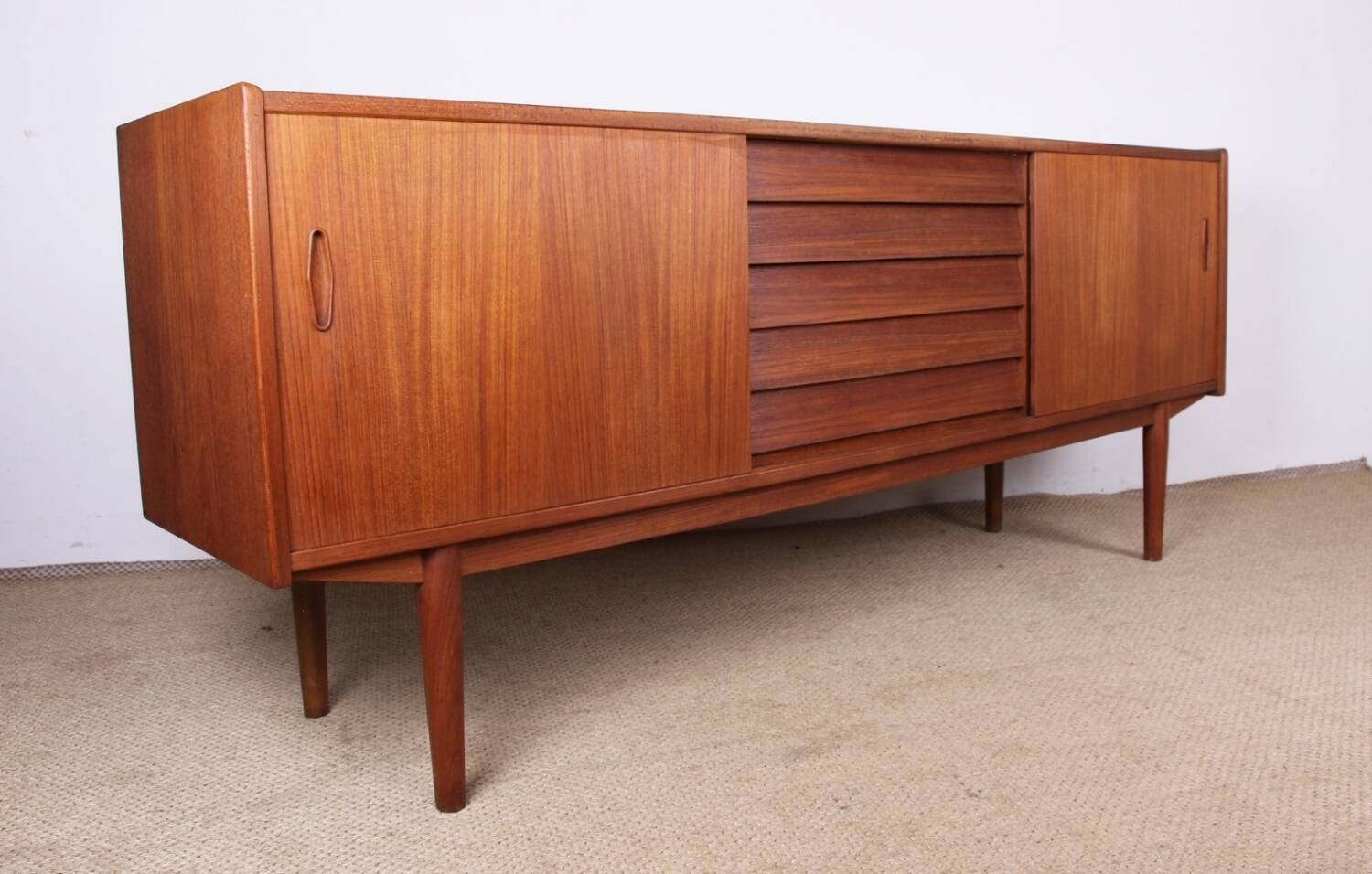 Rare - Scandinavian teak sideboard - "Trio" by Nils Jonnson (Troeds)