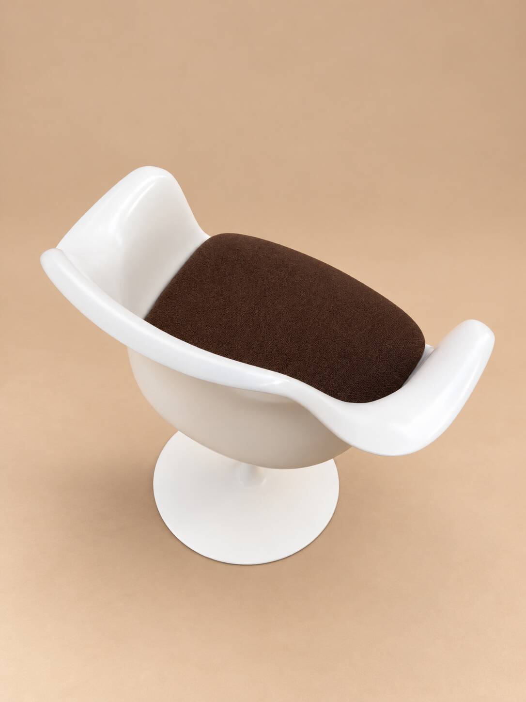 Knoll saarinen tulip swivel armchairs