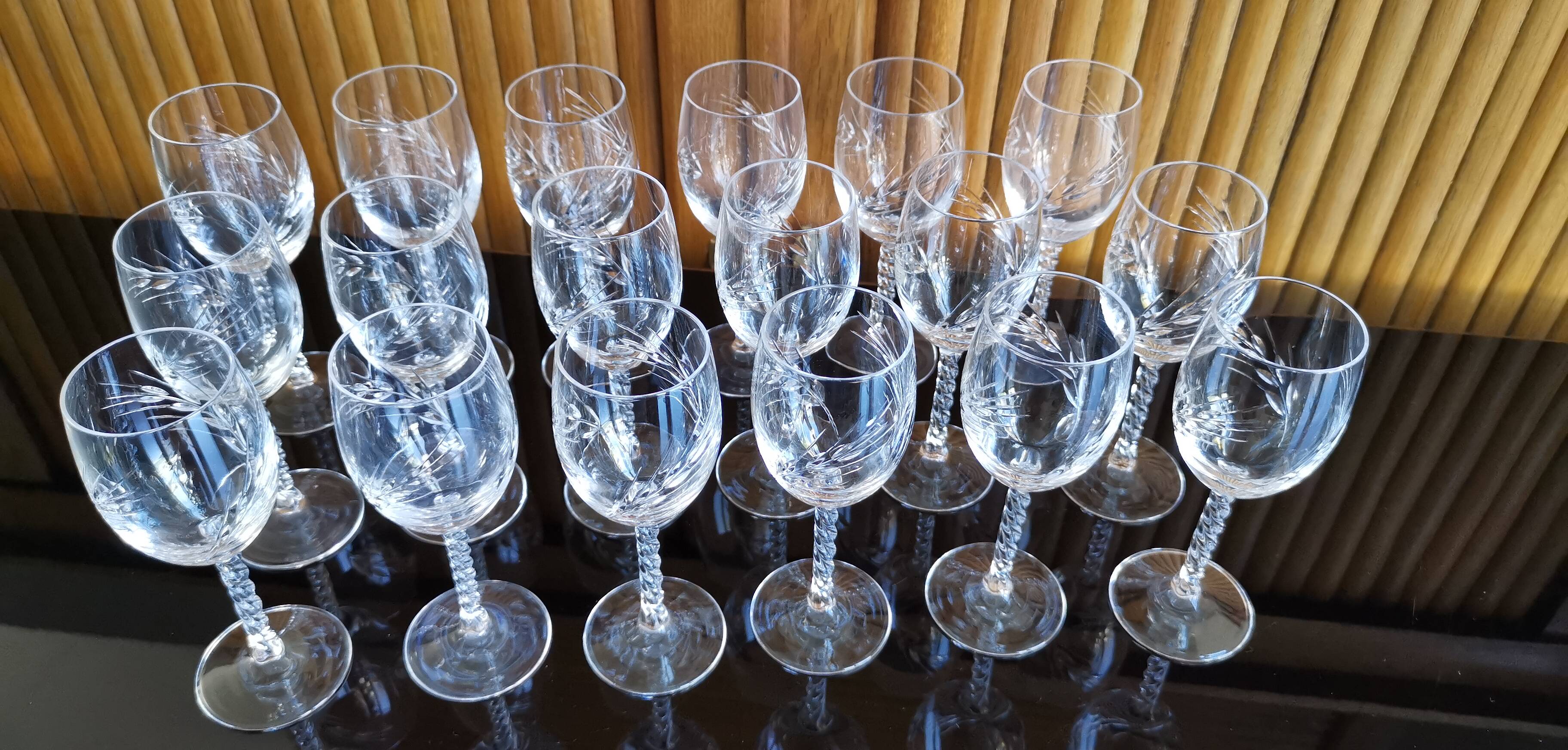 Lot 6 white wine/port glasses cut crystal twisted foot spike crystal from Arques