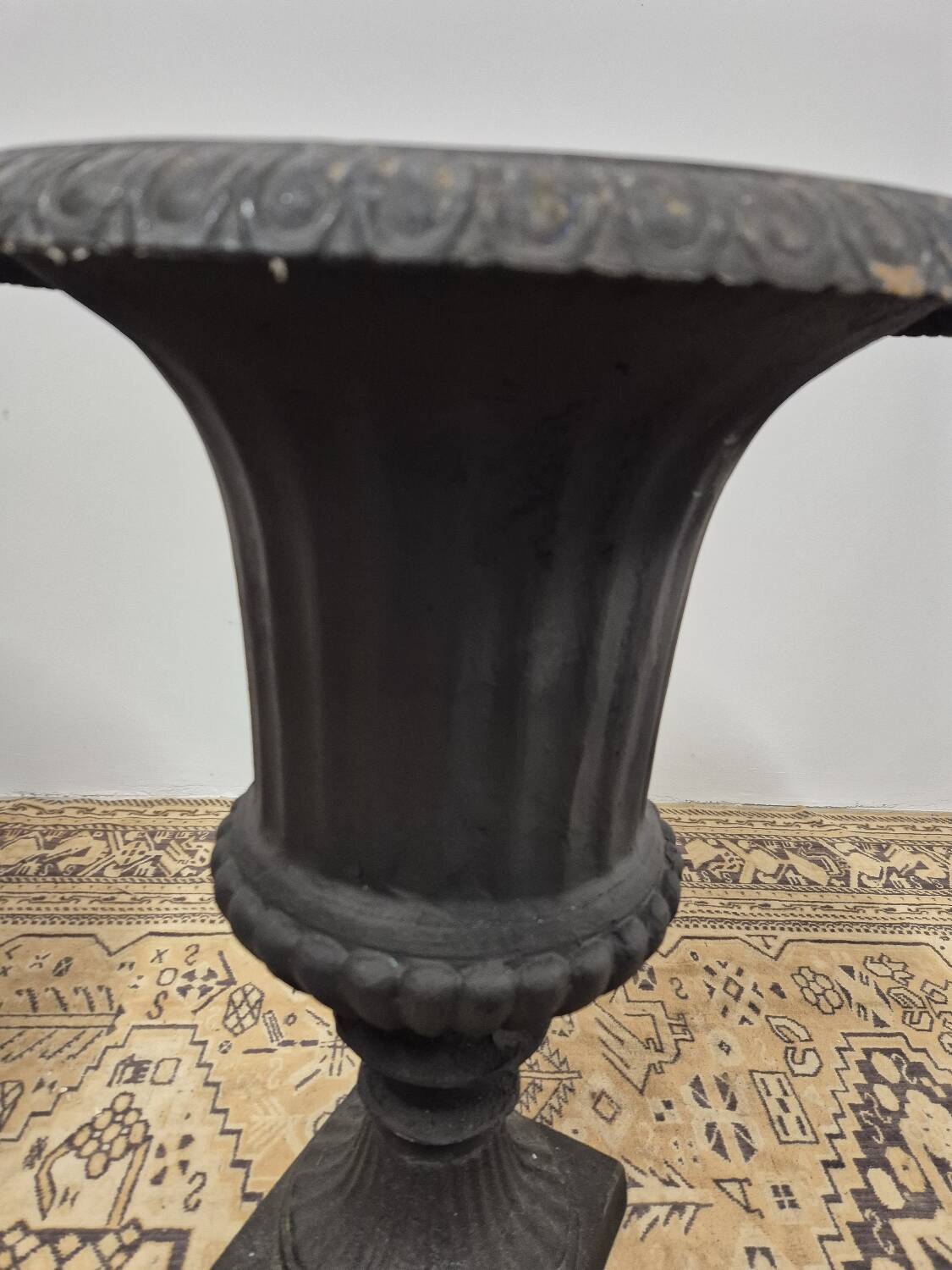 Pair of Medici cast iron vases from Maison Bourgeoise