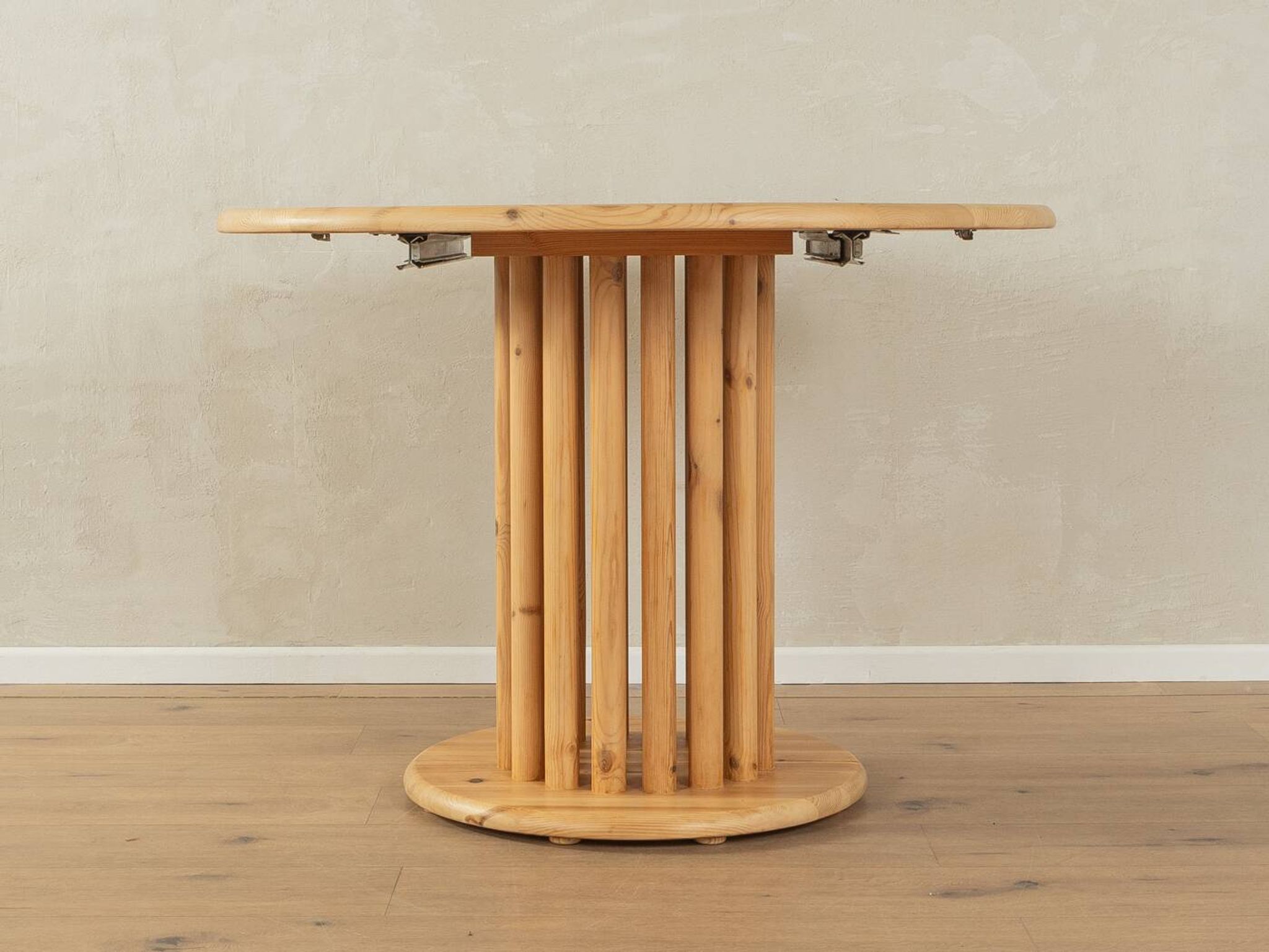 Table à manger des années 1980