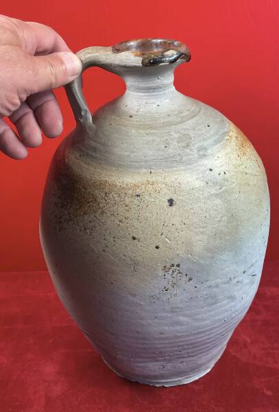 Terracotta cradle from the 19th century.